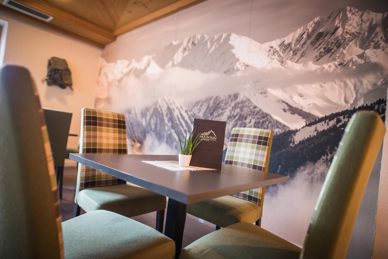 Mountain Living Apartments San Valentino alla Muta Eksteriør billede